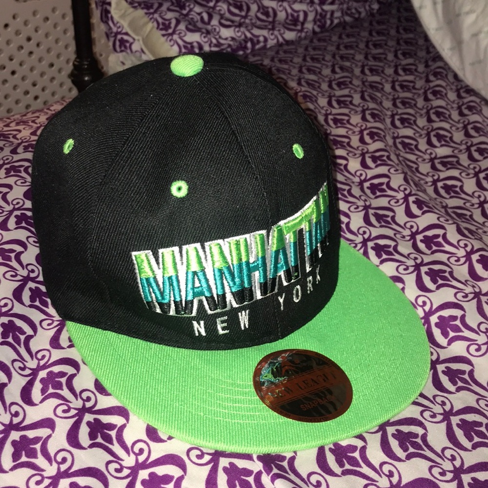 Manhattan SnapBack
